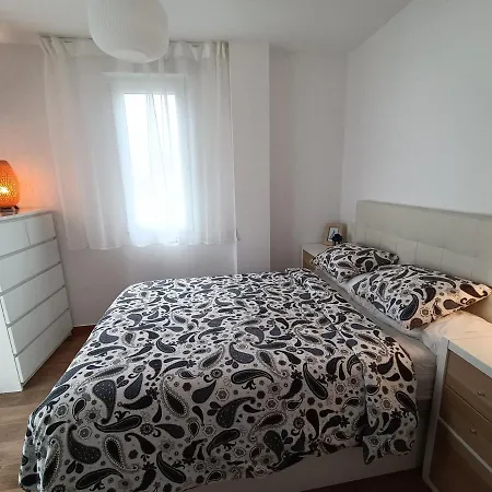 Precioso Con Piscina En La Playa *