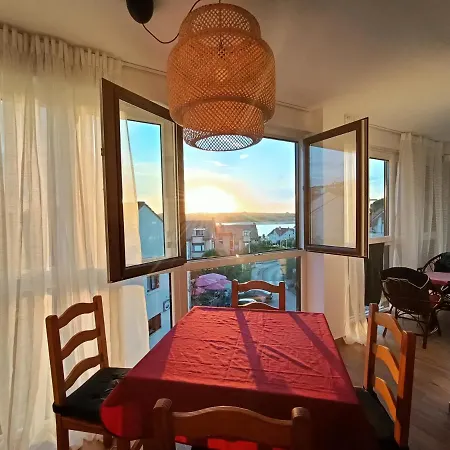 Precioso Con Piscina En La Playa