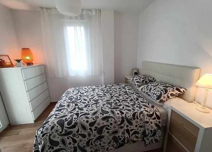 Precioso Con Piscina En La Playa *