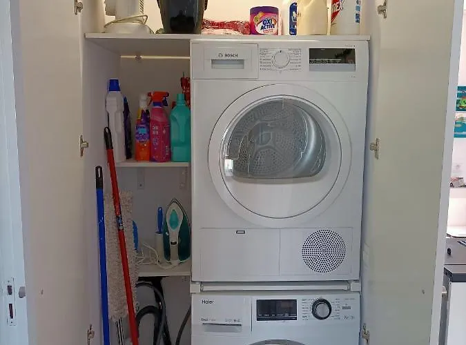 Precioso Con Piscina En La Playa Могро