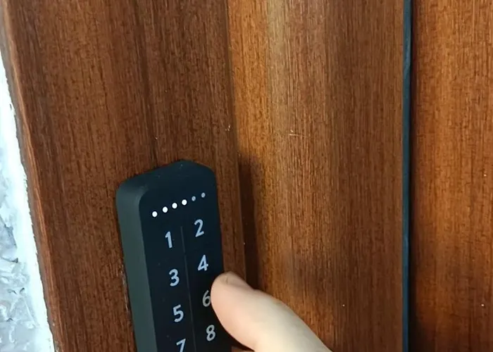 Precioso Con Piscina En La Playa Могро