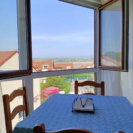 Precioso Con Piscina En La Playa Mogro